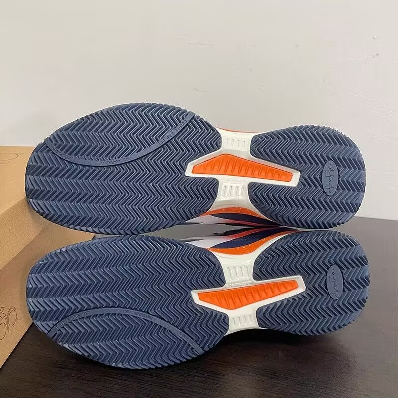 Klasyczne markowe buty do teni – Table Tennis Form recenzja i cena