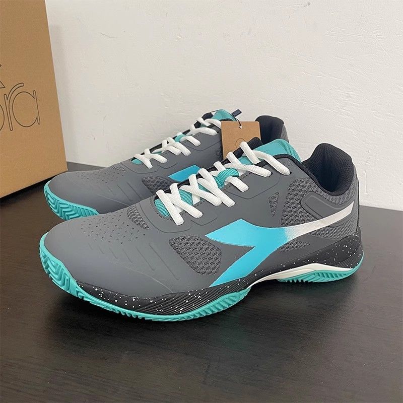 Klasyczne markowe buty do teni – Table Tennis Form recenzja i cena